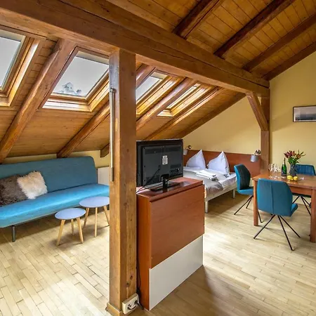 Lively Ruterra Duke Loft Apartment Prag